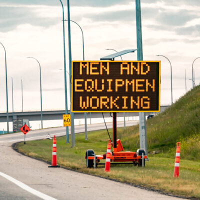 Variable message roadsign